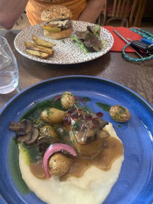   at Like An Elephant in Lyon