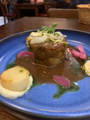  at Like An Elephant in Lyon