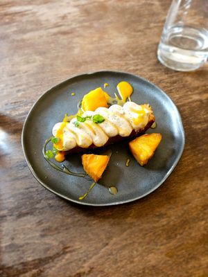  at Like An Elephant in Lyon