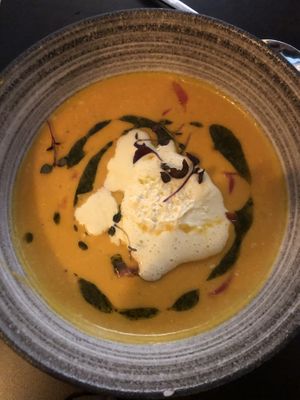   at Like An Elephant in Lyon