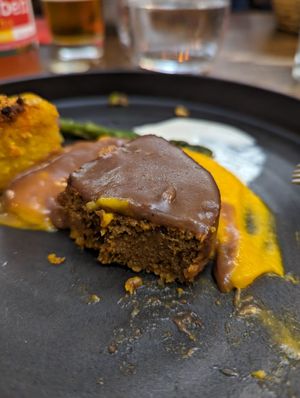 Seitan at Like An Elephant in Lyon