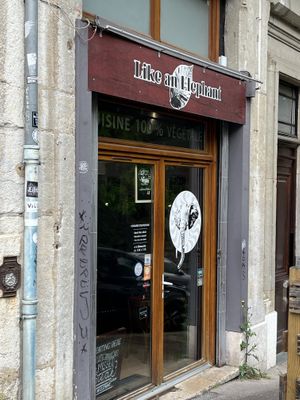   at Like An Elephant in Lyon
