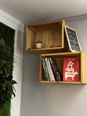   at Like An Elephant in Lyon