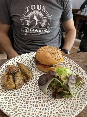   at Like An Elephant in Lyon