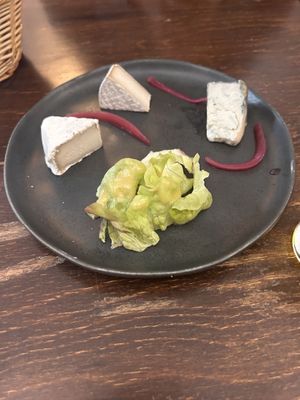   at Like An Elephant in Lyon