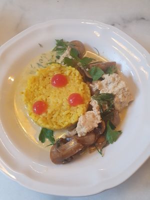 Main coursee  at Like An Elephant in Lyon