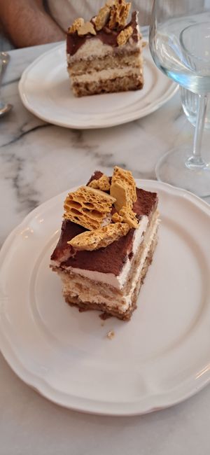 Tiramisur at Like An Elephant in Lyon