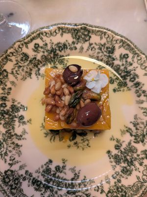  at Like An Elephant in Lyon