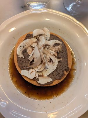  at Like An Elephant in Lyon