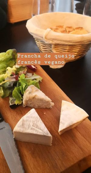 Fromage vegan at Like An Elephant in Lyon