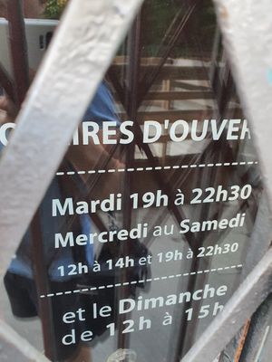 Pls update you opening hours ! at Like An Elephant in Lyon