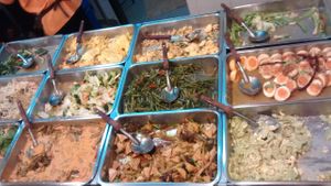 some of the choice at Vegetarian Food Stall - Ploenjit in Bangkok