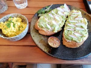 Avocado and cream toast ans tofu scramble side at Brew and Breakfast in Da Lat