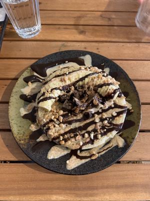 Peanut butter chocolate banana pancakes; miaaaaam at Brew and Breakfast in Da Lat