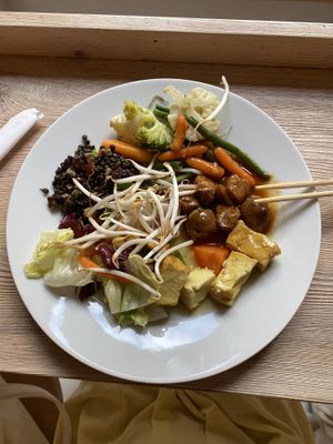 Vegan food from buffet  at Vegan Life in Prague