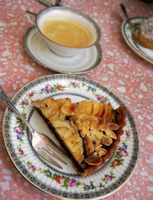 Tarte Bourdaloue at Jo and Nana Cakes in Paris