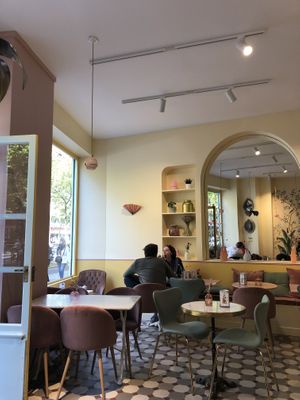  Inside   at Jo and Nana Cakes in Paris