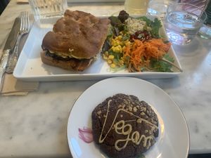   at Jo and Nana Cakes in Paris