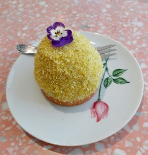 Mont coco citron vert at Jo and Nana Cakes in Paris