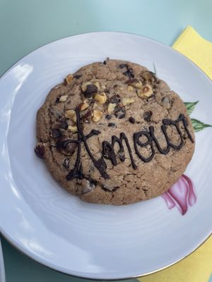 Maxi cookies with chocolate chips and nuts   at Jo and Nana Cakes in Paris