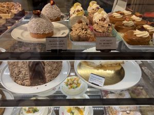   at Jo and Nana Cakes in Paris