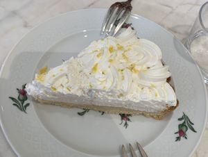Lemon cake  at Jo and Nana Cakes in Paris