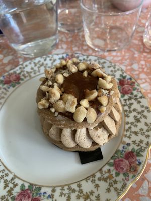   at Jo and Nana Cakes in Paris