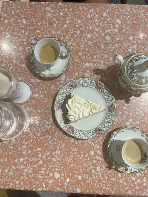   at Jo and Nana Cakes in Paris