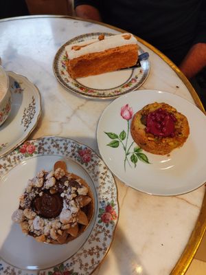  at Jo and Nana Cakes in Paris