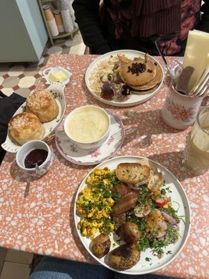   at Jo and Nana Cakes in Paris