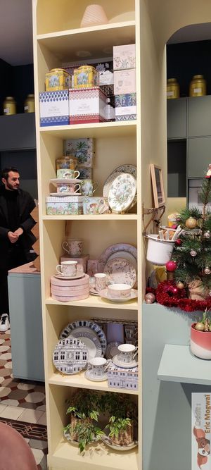 porcelain for tea at Jo and Nana Cakes in Paris