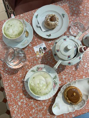   at Jo and Nana Cakes in Paris