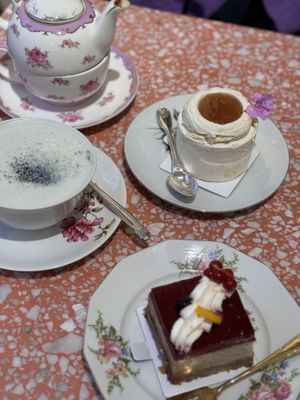   at Jo and Nana Cakes in Paris