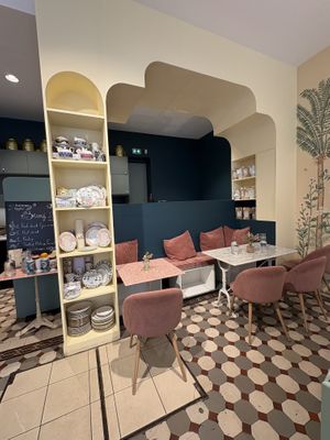   at Jo and Nana Cakes in Paris