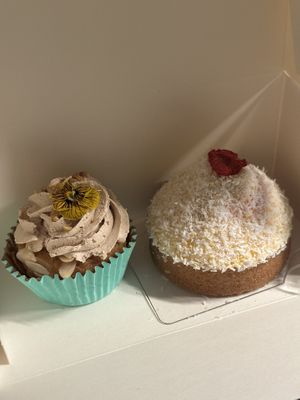   at Jo and Nana Cakes in Paris