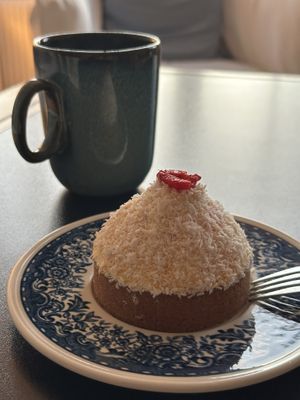   at Jo and Nana Cakes in Paris