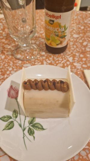  at Jo and Nana Cakes in Paris