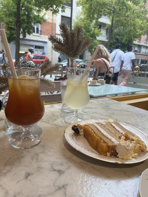   at Jo and Nana Cakes in Paris