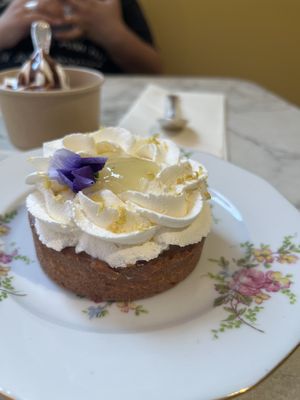 Tarte au citron et sundae  at Jo and Nana Cakes in Paris