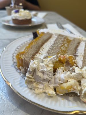 Gâteau aux fruits exotiques  at Jo and Nana Cakes in Paris