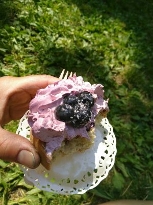 Yummmmmmmmyyyyyyy at Jo and Nana Cakes in Paris