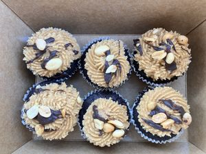 🧁 PBC Cupcakes 🧁   at Shayna B's By The Sea in Westbrook