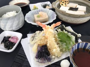 No.2 Yudofu set at Kisaki Yudoufu in Kyoto