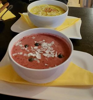 Suppe at Monkeys in Budapest