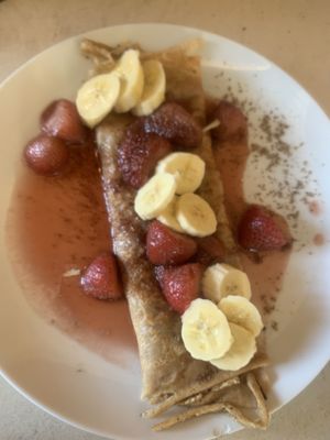 Crepes with seasonal fruit at The Vegan Nest in Clinton