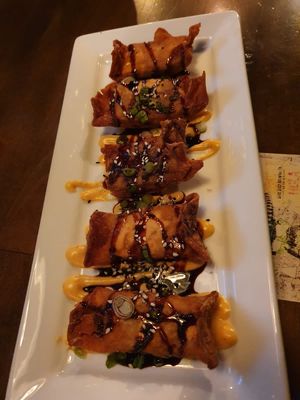 Wonton mee bites at Beelman's in Los Angeles