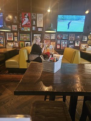  at Beelman's in Los Angeles