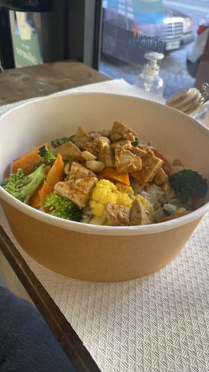 Thai Veggies & Tofu  at Missfagiola in Bologna