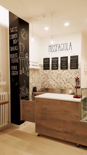 Front counter Missfagiola Green Lab at Missfagiola in Bologna