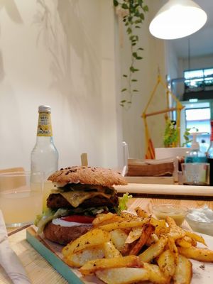 Jackfruit burger at Peas in Athens